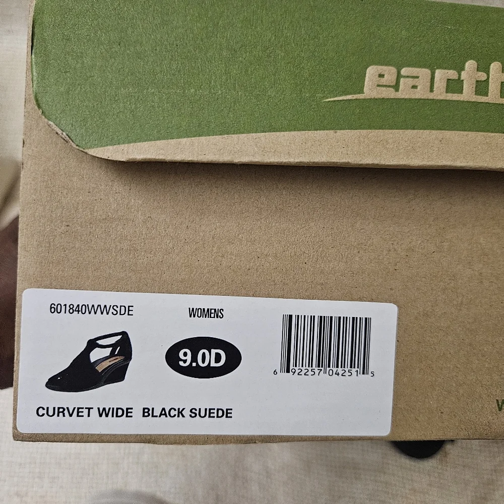 Earth Women's Black Suede Open Toe Shoes. Curvet Wide. Size 9
